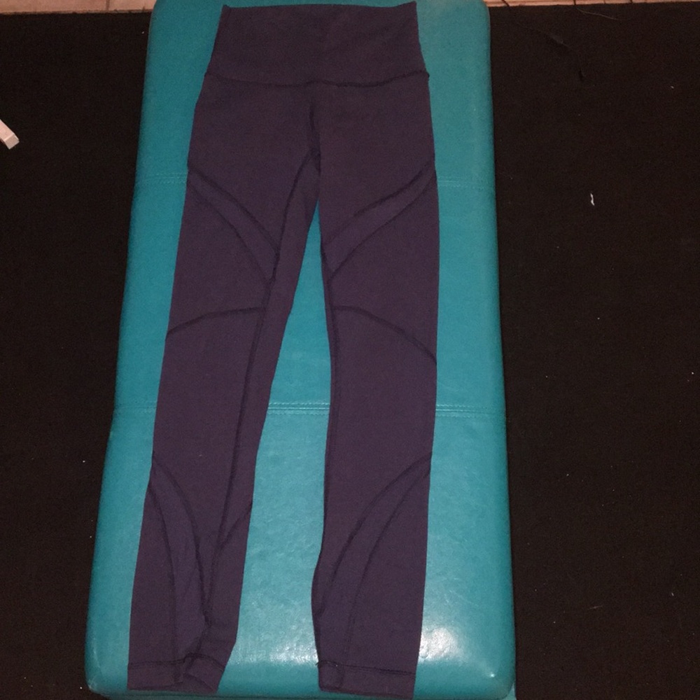 Lululemon mesh navy leggings size 2